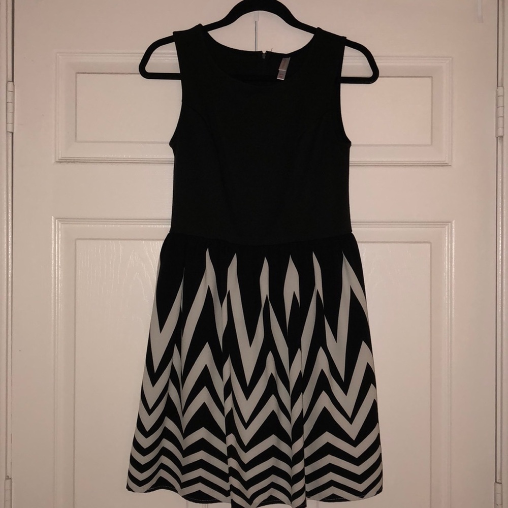 Xhilaration Junior Dress **BUNDLE SAVINGS**